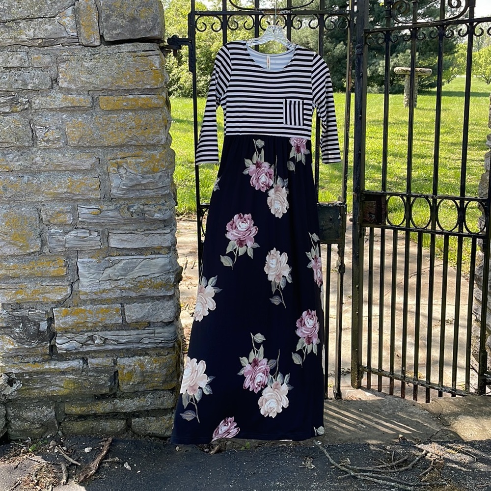 Orange Creek // Pink+Black Stripes & Floral Maxi Dress Women’s Size Small - Picture 6 of 6